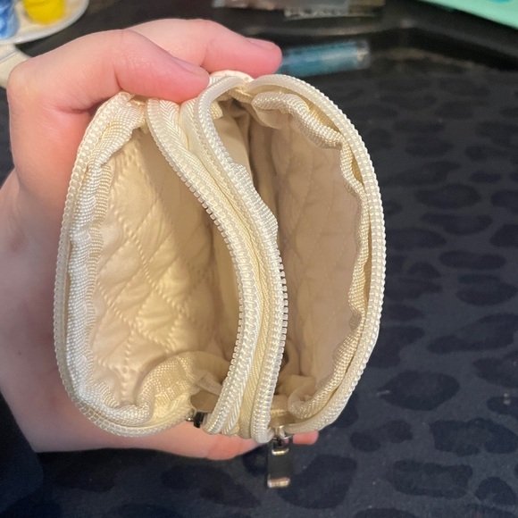 Small Cream Quilted Women's Wallet - Picture 4 of 4